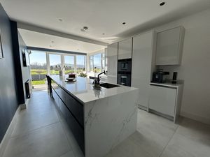 Photo 7- click for photo gallery